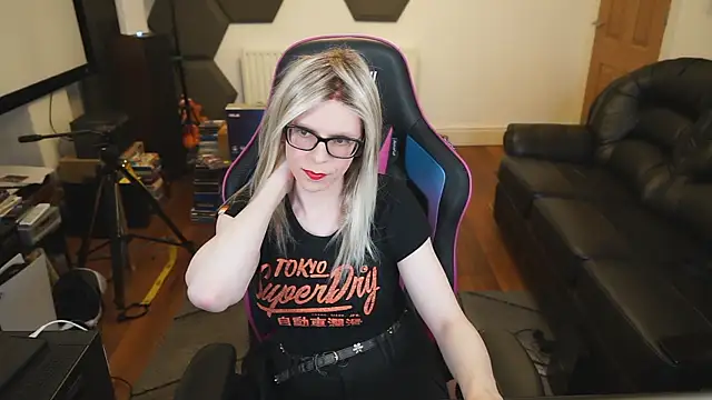 KelseyCobalt online show from 01-16-25, 09:51