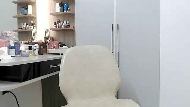 Hanako love online show from 03-30-26, 03:57