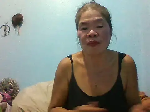 Snapshot of sexylizzy4u chatting on 06-19-26, 01:37 sexylizzy4u online show from 06-19-26, 01:37