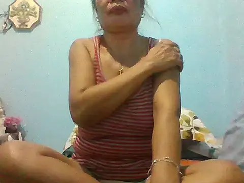 Snapshot of sexylizzy4u chatting on 07-09-26, 04:11 sexylizzy4u online show from 07-09-26, 04:11