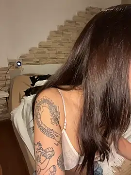 Snapshot of sralalo chatting on 06-19-26, 10:24 sralalo online show from 06-19-26, 10:24