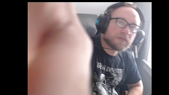 dragonhammer42 online show from 09-18-25, 07:16