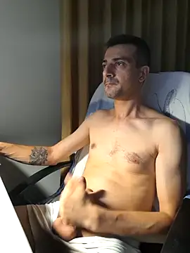 Snapshot of Cipribuddy chatting on 09-26-25, 12:47 Cipribuddy online show from 09-26-25, 12:47