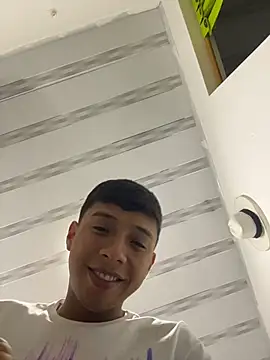 Thiagoo Frost online show from 11-06-25, 06:53