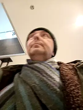 Snapshot of Pokaz2020 chatting on 12-16-24, 06:16 Pokaz2020 online show from 12-16-24, 06:16