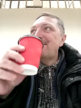 Snapshot of Pokaz2020 chatting on 02-26-25, 05:50 Pokaz2020 online show from 02-26-25, 05:50