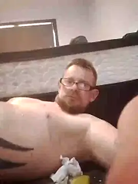 Snapshot of Skody31 chatting on 04-27-26, 01:03 Skody31 online show from 04-27-26, 01:03
