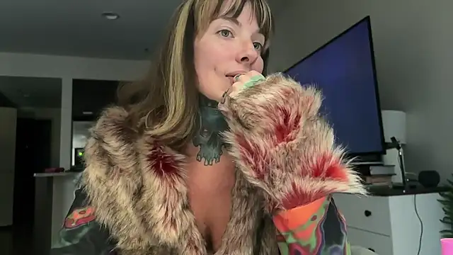 airgeadx online show from 10-21-25, 08:20