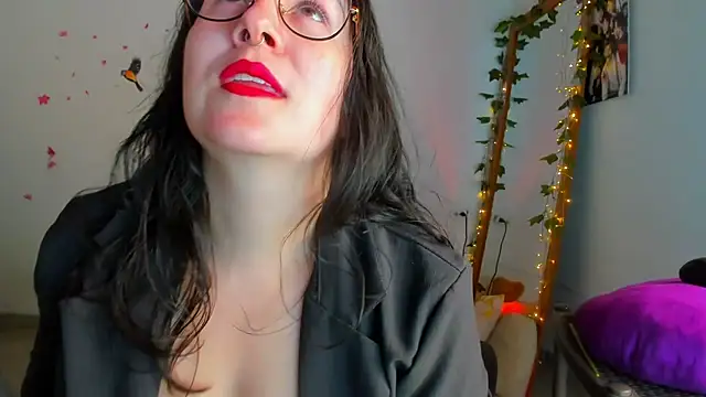 Susan Foxx online show from 12-18-25, 05:30