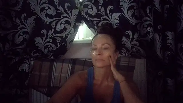 LindaStarS online show from 09-30-25, 04:50