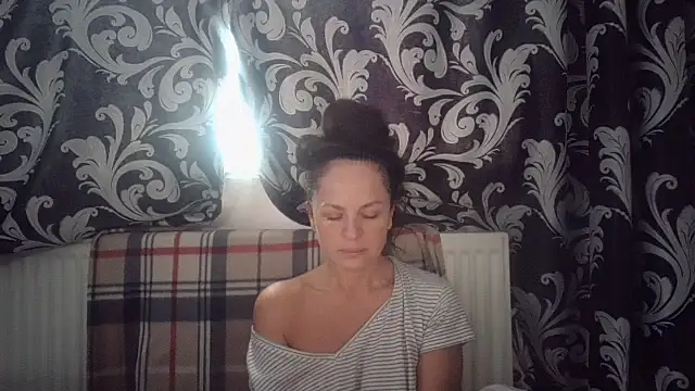 LindaStarS online show from 11-05-25, 06:57