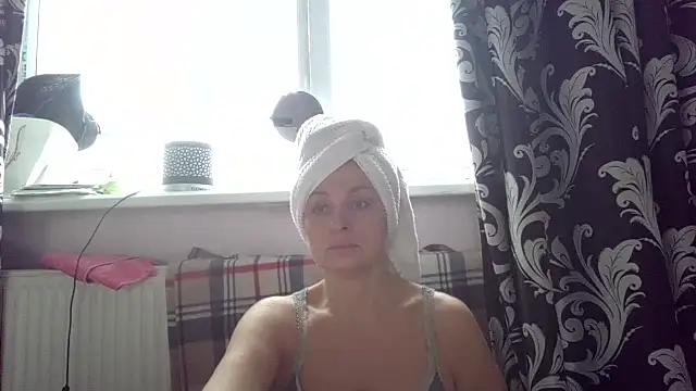 LindaStarS online show from 02-03-26, 06:22