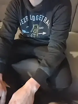 Snapshot of ShyGuyWannaTry chatting on 11-11-25, 11:05 ShyGuyWannaTry online show from 11-11-25, 11:05