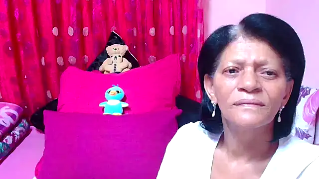 SLUTTYROXY online show from 10-12-25, 05:45