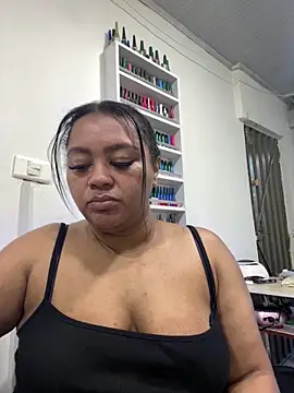 yanza2002 online show from 09-09-25, 10:42