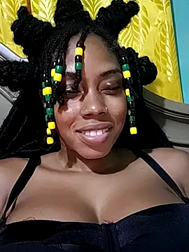 Snapshot of HONEYSWEETS_LIVE chatting on 04-23-26, 05:41 HONEYSWEETS LIVE online show from 04-23-26, 05:41