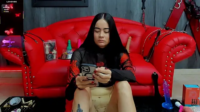 Snapshot of Liittledolly chatting on 11-12-25, 12:38 Liittledolly online show from 11-12-25, 12:38