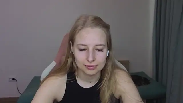 Jessy Ginger online show from 05-17-26, 02:24