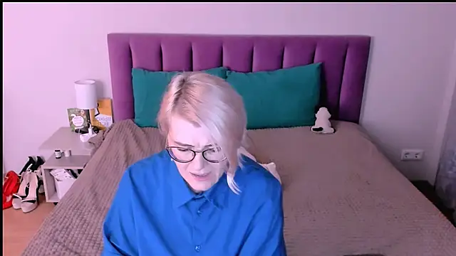 sabrinamacmarren online show from 11-06-25, 03:13