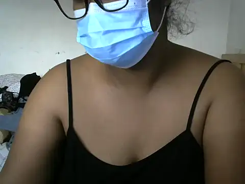 Artinah22 online show from 09-22-25, 02:19