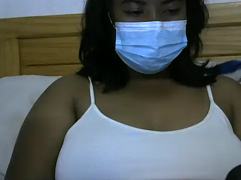 Artinah22 online show from 10-26-25, 05:52