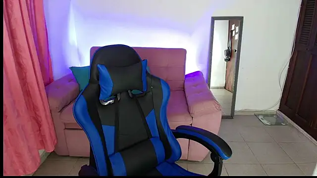 Julieta Sandia online show from 11-23-25, 01:27