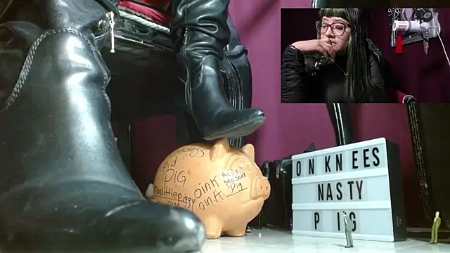 Snapshot of MeGoddesSara chatting on 05-16-26, 07:56 MeGoddesSara online show from 05-16-26, 07:56