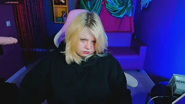 Yoki Shizuko online show from 01-10-26, 06:37