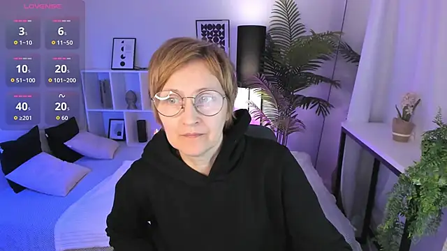 Paris Cherry online show from 03-22-26, 06:11