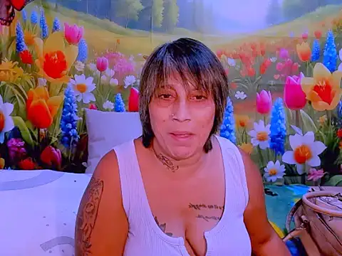 indianroxy online show from 10-26-25, 04:13