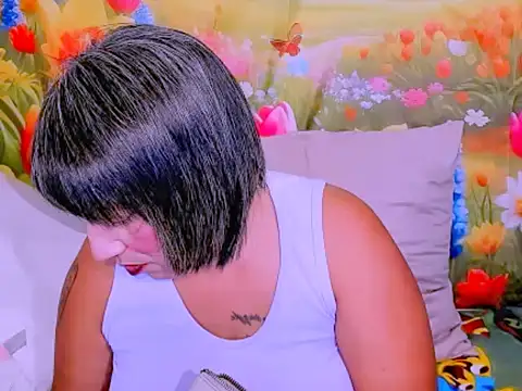 indianroxy online show from 02-25-26, 05:44