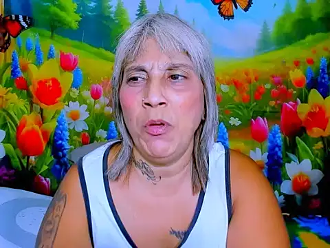 indianroxy online show from 06-17-26, 07:48