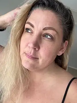 Snapshot of Anna_Alexa chatting on 01-09-25, 09:48 Anna Alexa online show from 01-09-25, 09:48