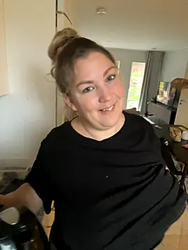 Anna Alexa online show from 11-06-25, 07:20