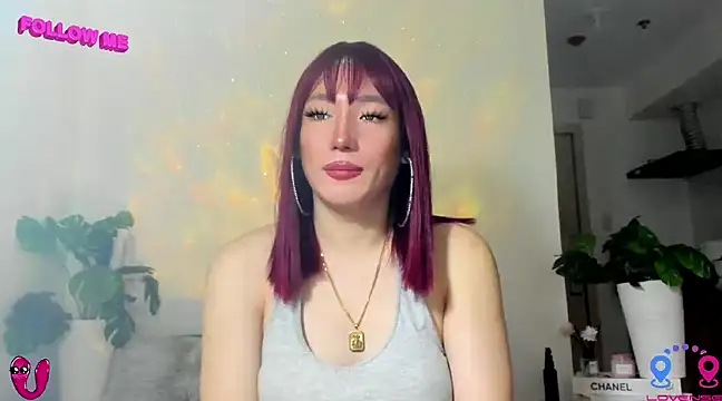 Snapshot of hottycrishina chatting on 02-16-25, 12:19 hottycrishina online show from 02-16-25, 12:19