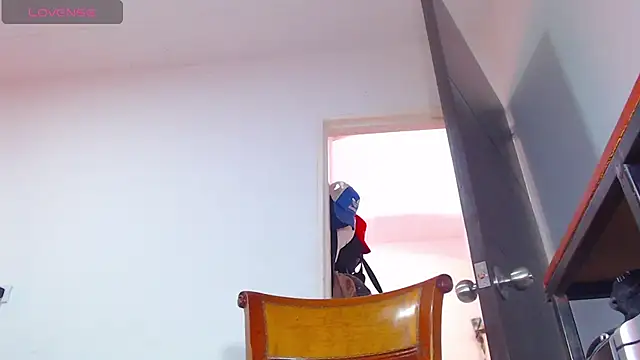 ashelymalefica online show from 04-22-26, 07:26