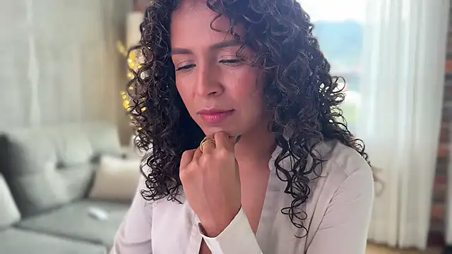 illaroom online show from 12-13-24, 06:05