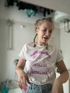 AnastasiaAniess online show from 02-02-25, 04:00