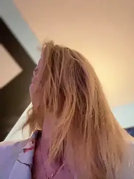 AnastasiaAniess online show from 02-22-25, 09:37