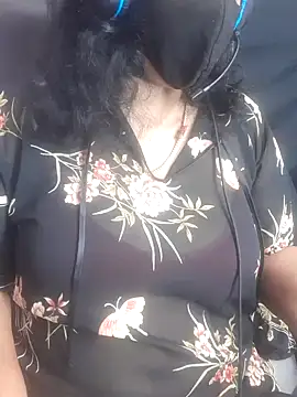 Snapshot of FreehandCircle chatting on 01-15-25, 06:08 FreehandCircle online show from 01-15-25, 06:08