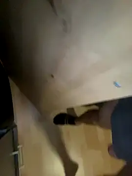 Snapshot of Atlanta21 chatting on 09-19-25, 04:14 Atlanta21 online show from 09-19-25, 04:14