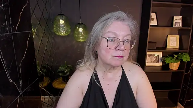 NataliMellow online show from 05-17-26, 01:18