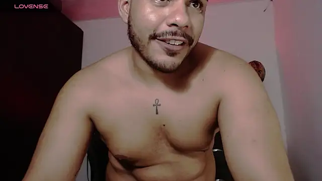 Snapshot of starguy_28 chatting on 03-06-25, 03:57 starguy 28 online show from 03-06-25, 03:57