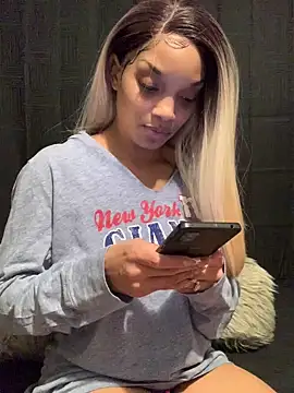 Rakiyahcharms online show from 03-01-25, 03:38