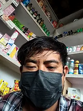 Snapshot of Yomo12345677 chatting on 11-02-25, 06:49 Yomo12345677 online show from 11-02-25, 06:49