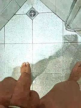 Snapshot of venlen12 chatting on 11-18-25, 02:32 venlen12 online show from 11-18-25, 02:32