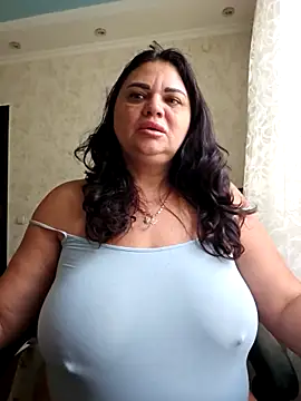 Snapshot of littleRikka chatting on 10-06-25, 07:06 littleRikka online show from 10-06-25, 07:06