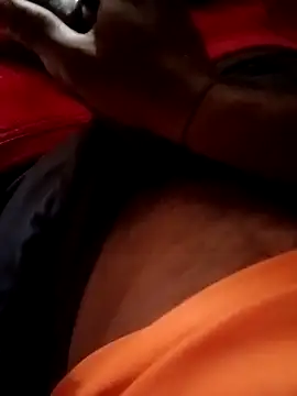 Snapshot of Bengali_BULL1 chatting on 10-24-25, 11:06 Bengali BULL1 online show from 10-24-25, 11:06