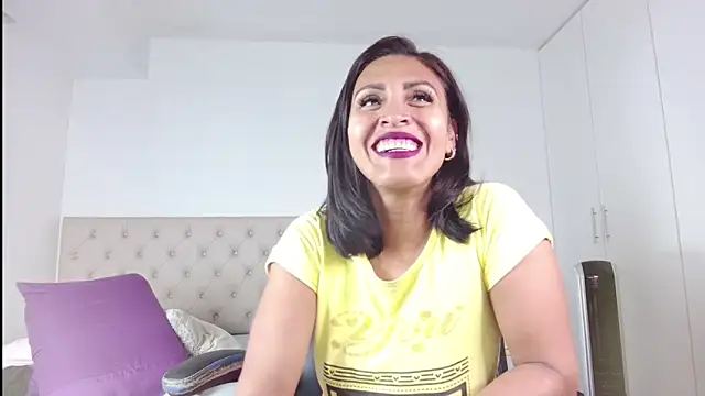 ms freyax online show from 05-17-26, 02:31