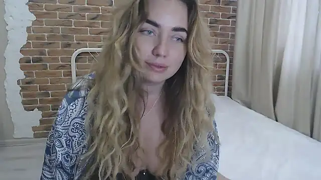 xxkristinaxx online show from 02-13-25, 11:17